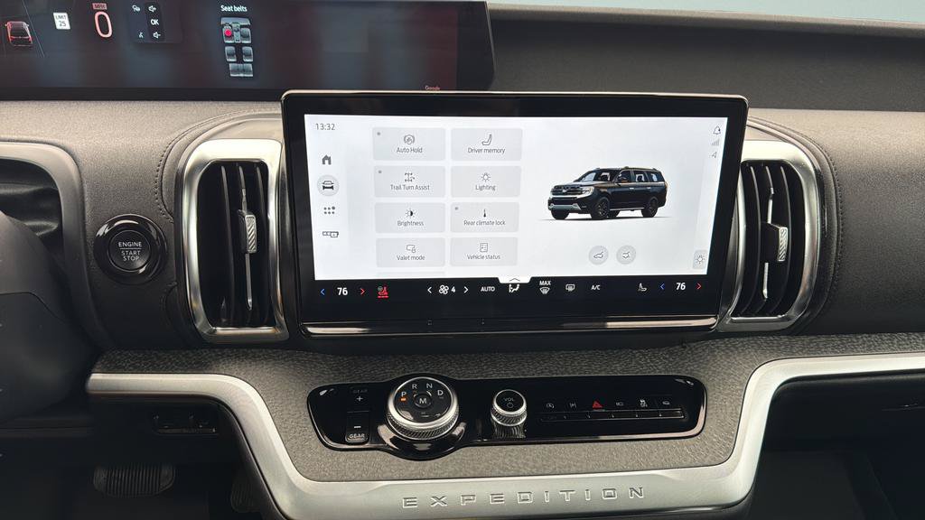 Certified 2025 Ford Expedition Tremor AWD/4WD image 19