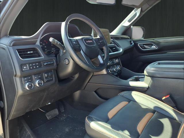 Used 2024 GMC Yukon AT4 w/ Technology Package image 23
