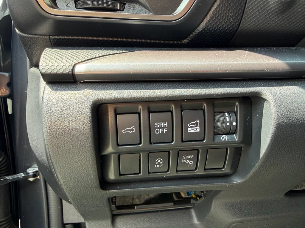 Used 2022 Subaru Forester Premium AWD/4WD image 17