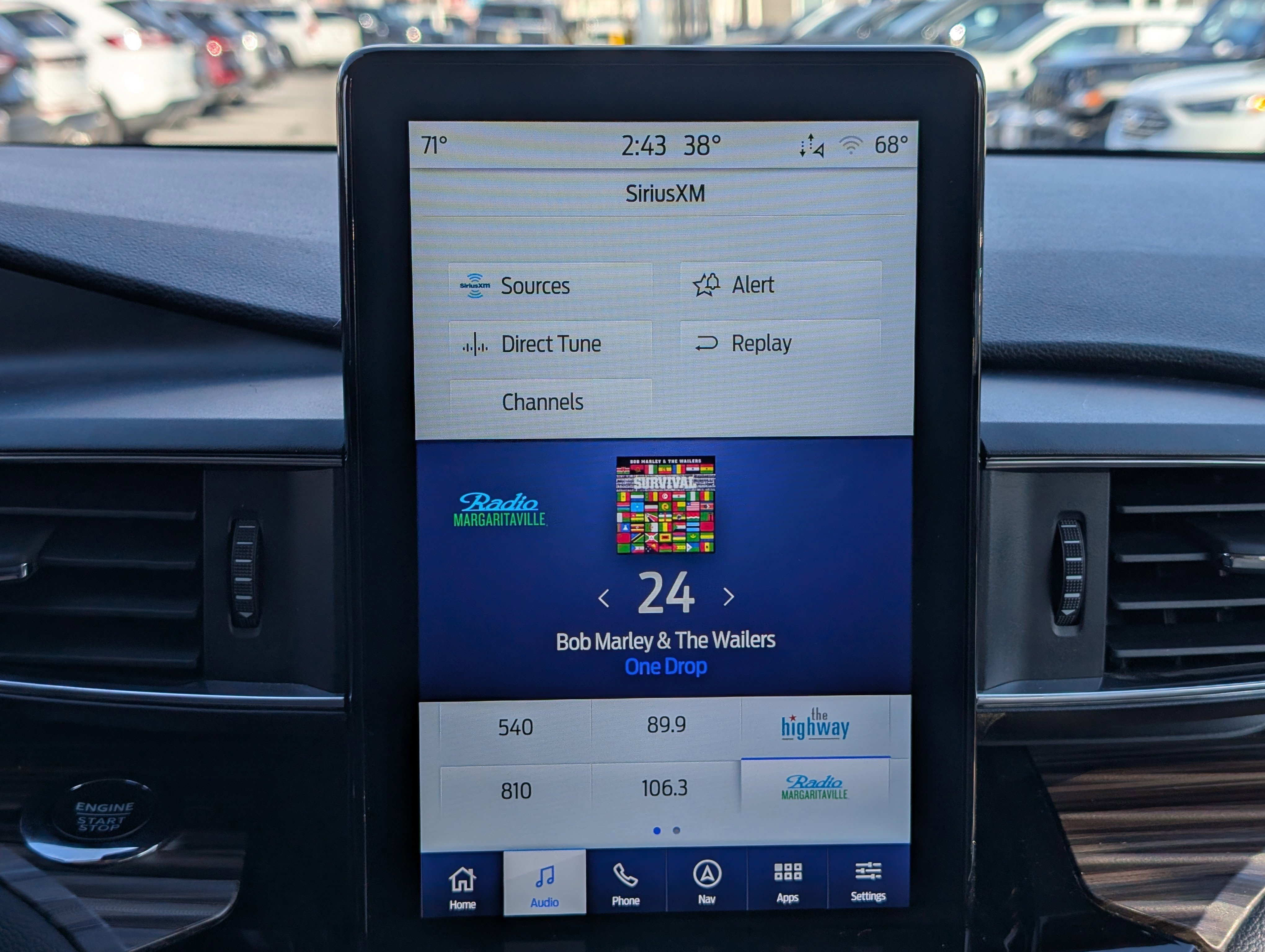 Certified 2023 Ford Explorer Limited w/ Limited Technology Package image 33