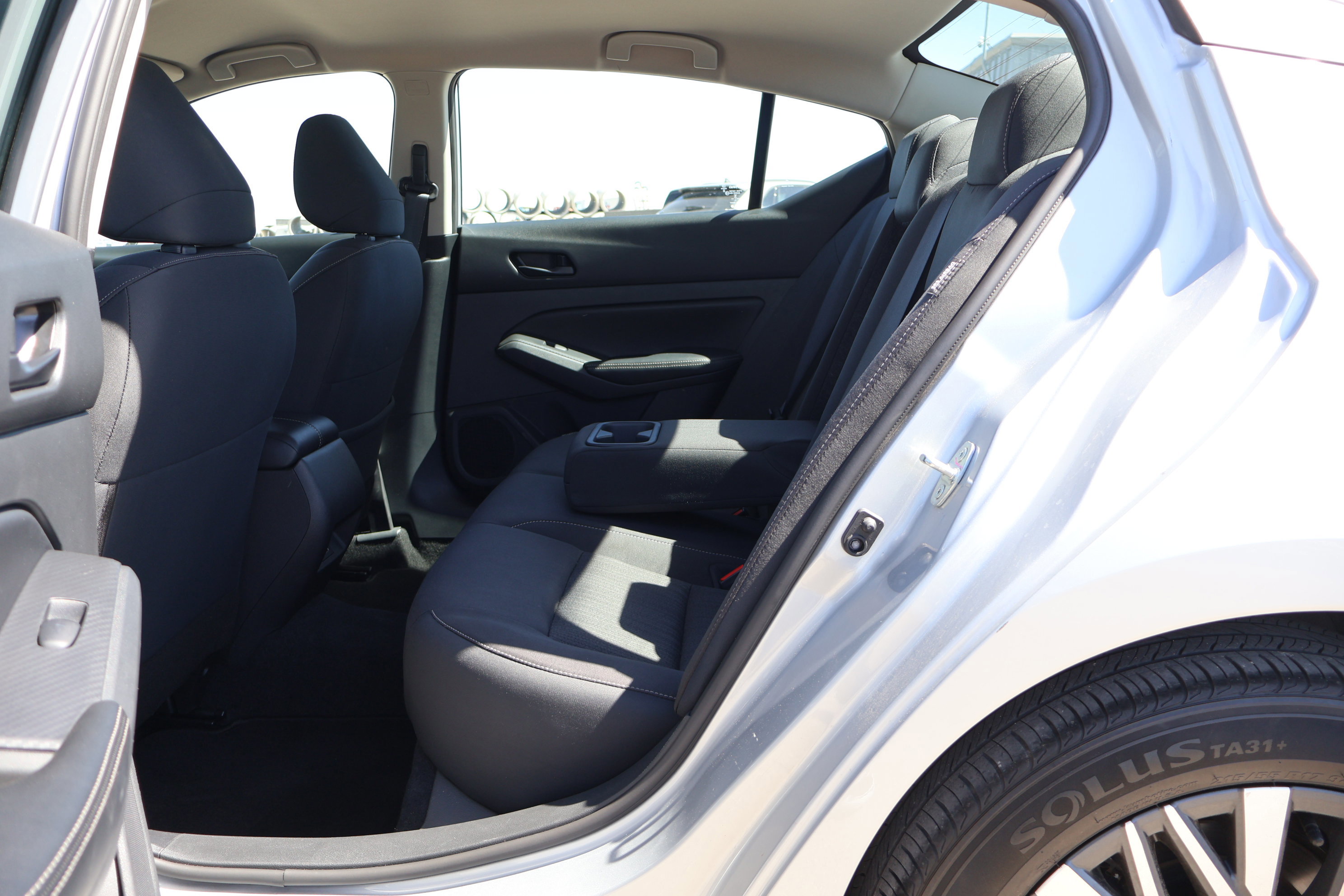 Used 2024 Nissan Altima 2.5 SV image 29