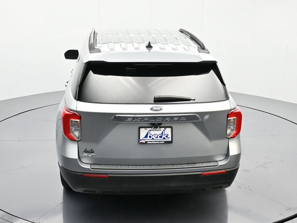 Certified 2022 Ford Explorer XLT image 11