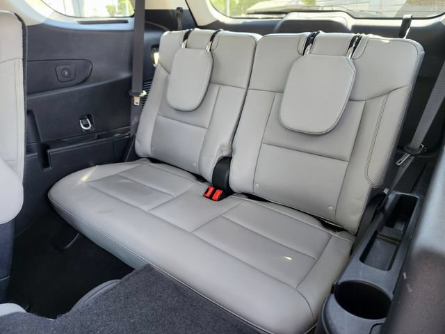 Certified 2025 Ford Explorer Active w/ Active Comfort Package AWD/4WD image 18