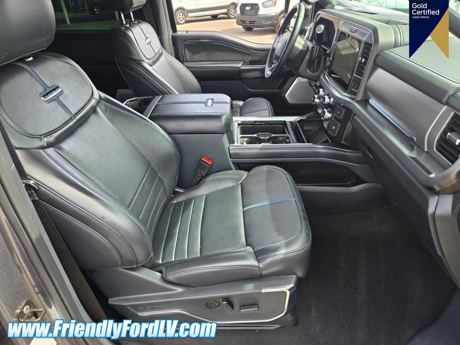 Certified 2025 Ford F350 Platinum w/ FX4 Off-Road Package image 14