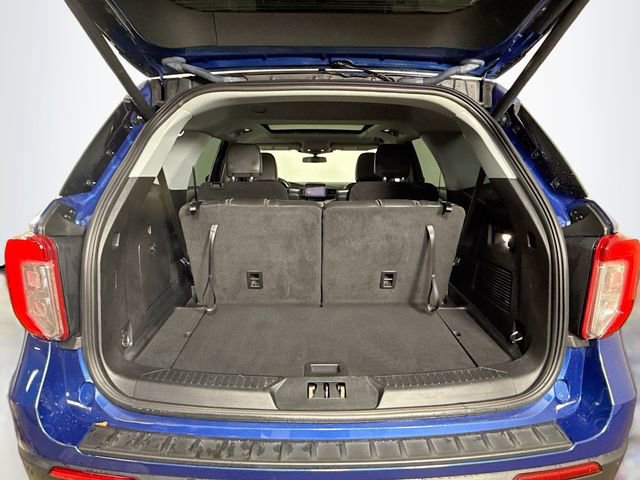 Certified 2022 Ford Explorer XLT w/ Equipment Group 202A image 26