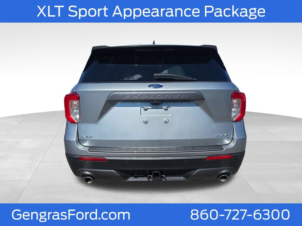Certified 2022 Ford Explorer XLT w/ Equipment Group 202A AWD/4WD image 9