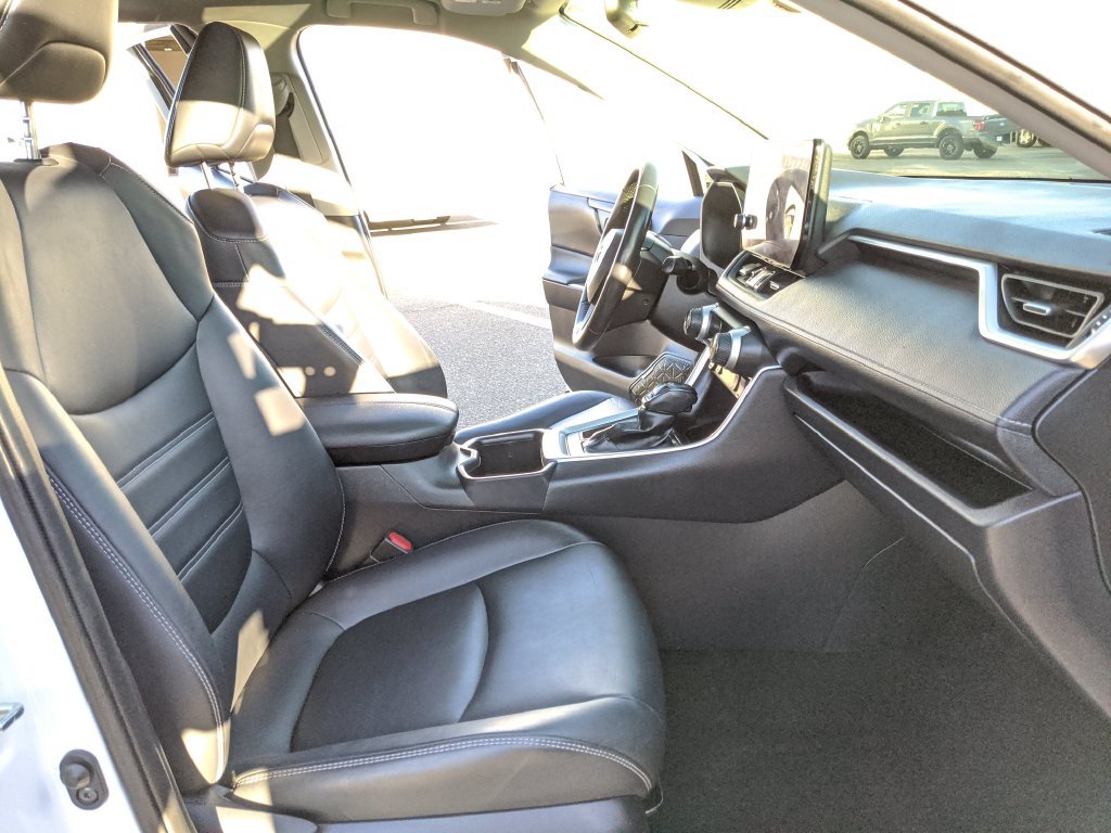 Used 2023 Toyota RAV4 XLE Premium AWD/4WD image 20