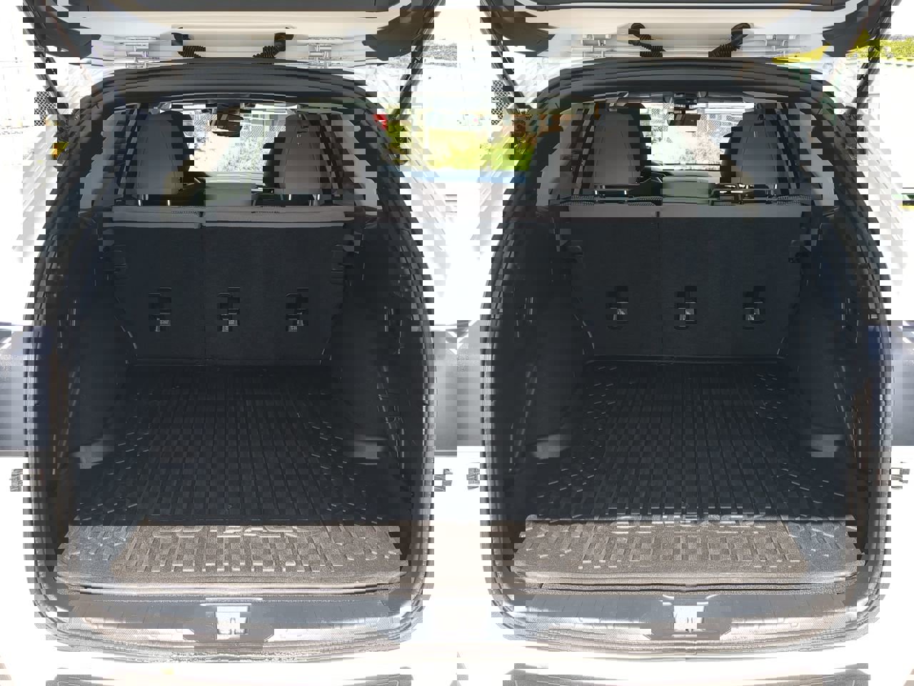 Used 2024 Subaru Outback Premium AWD/4WD image 11