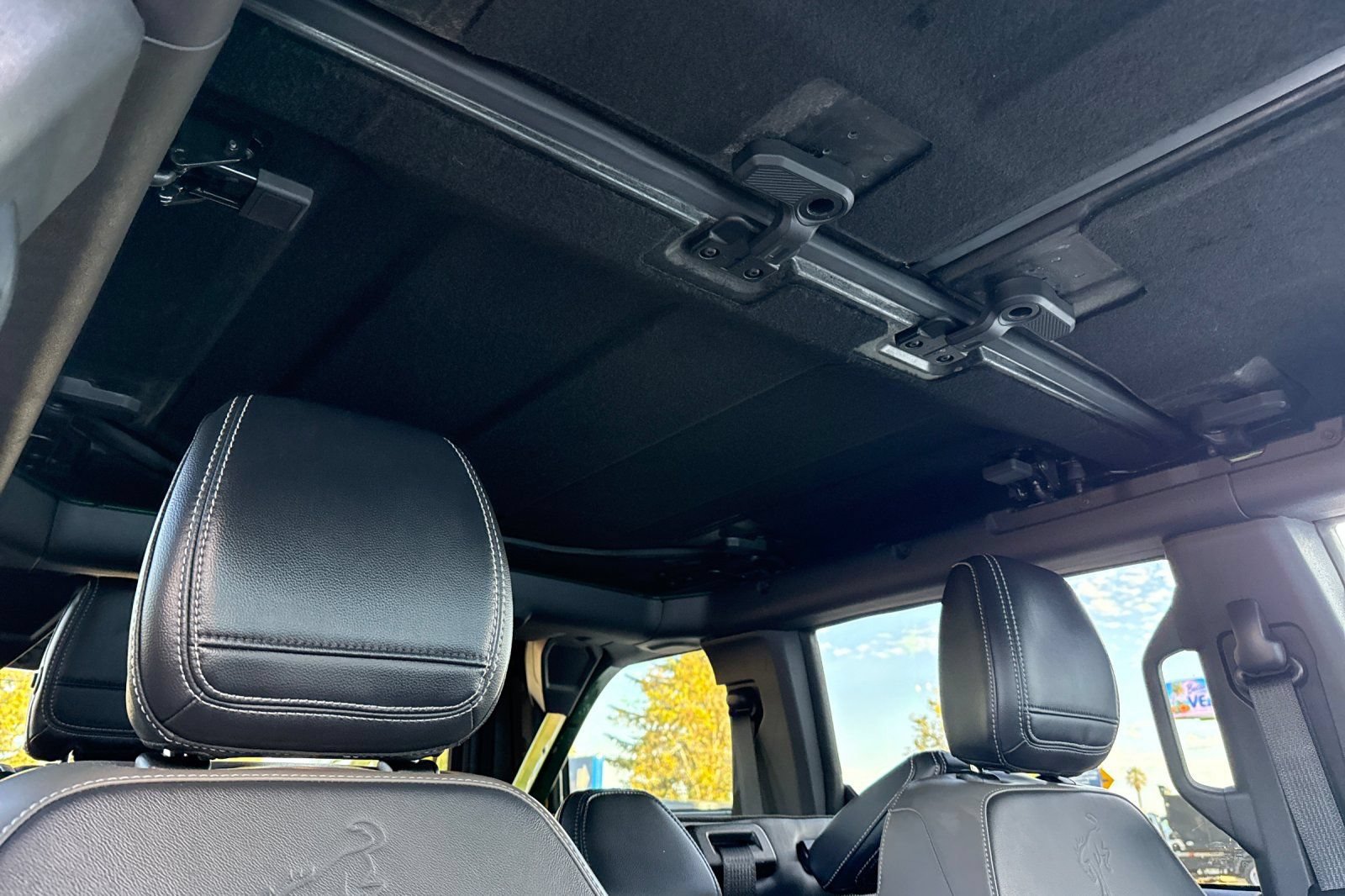 Certified 2025 Ford Bronco Outer Banks AWD/4WD image 19