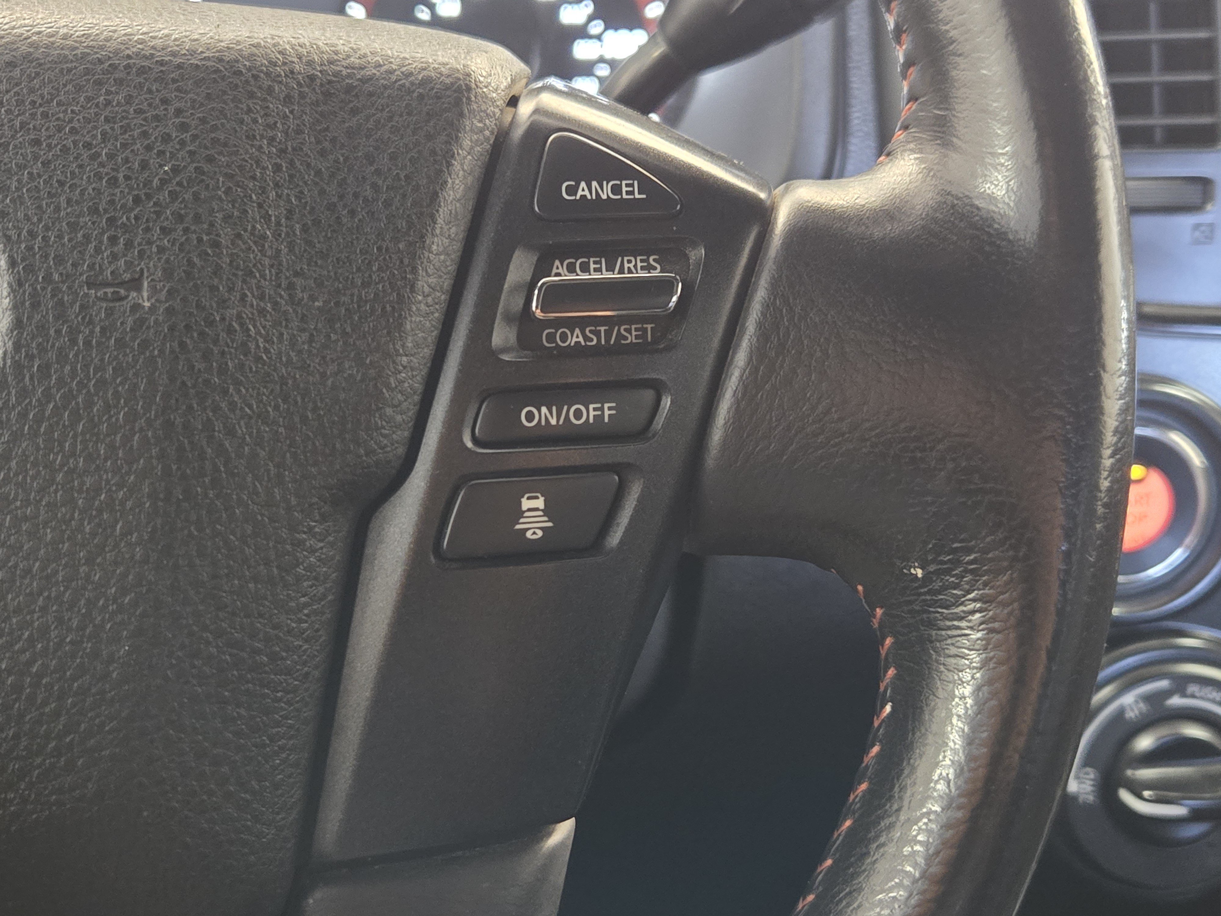 Used 2023 Nissan Titan PRO-4X w/ Pro-4x Convenience Package AWD/4WD image 32