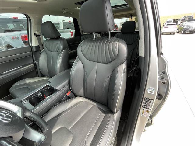 Used 2024 Hyundai Palisade Limited AWD/4WD image 18