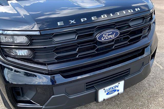 Certified 2025 Ford Expedition Active AWD/4WD image 31