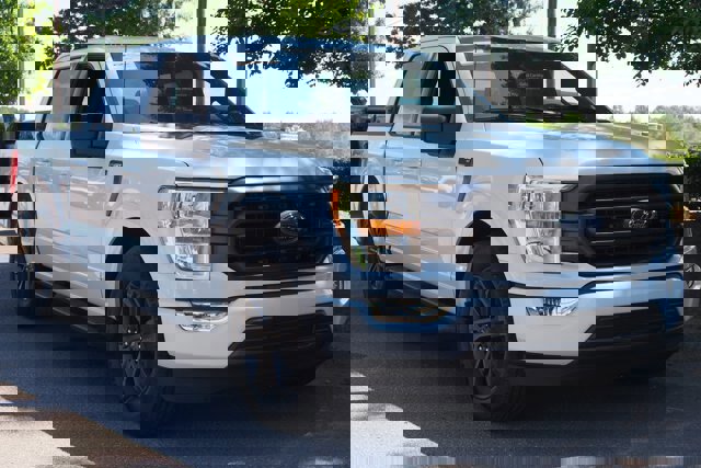 Certified 2022 Ford F150 XLT w/ Equipment Group 301A Mid RWD image 7