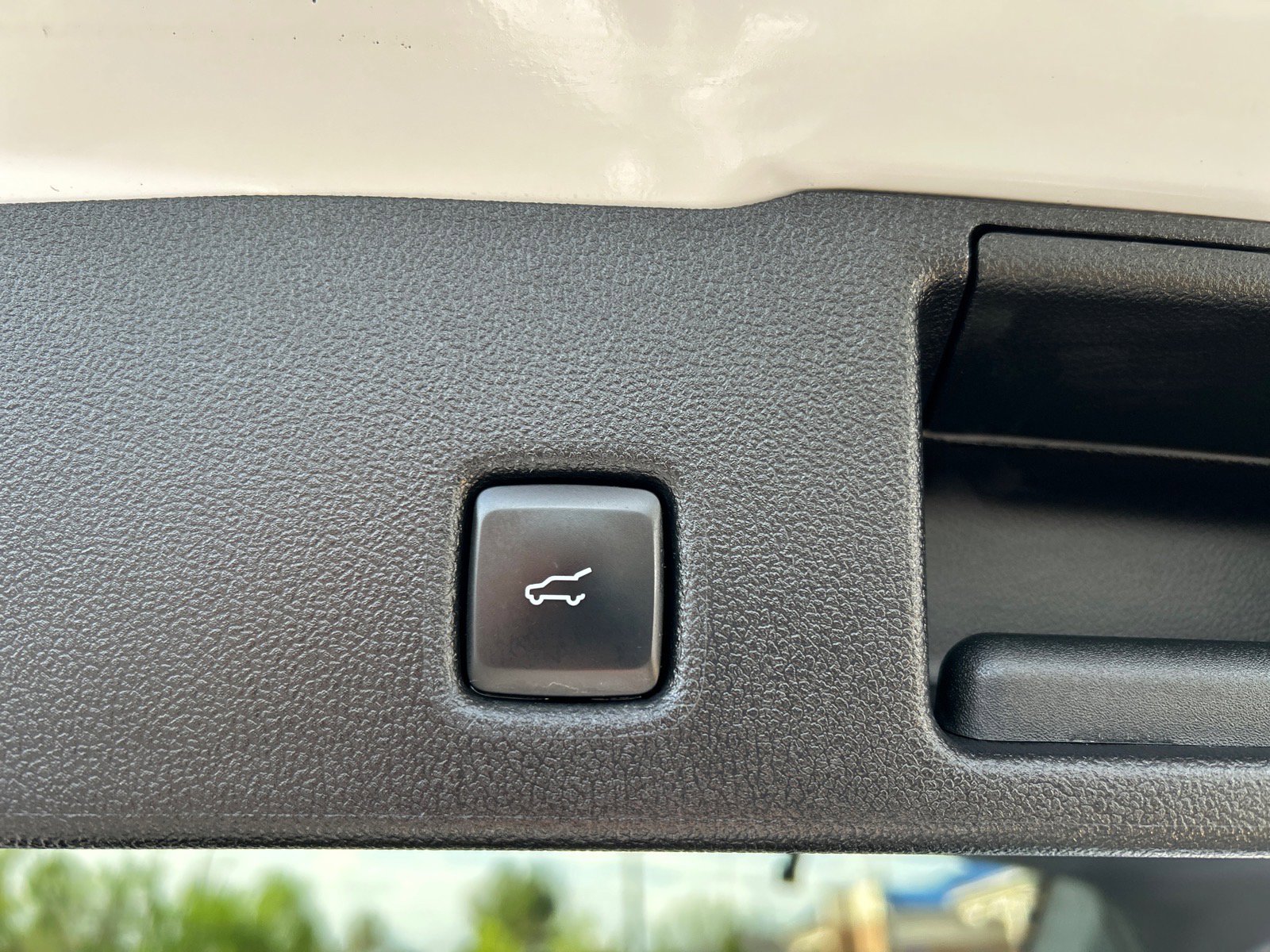 Certified 2022 Ford Escape SE w/ SE Sport Appearance Package AWD/4WD image 14