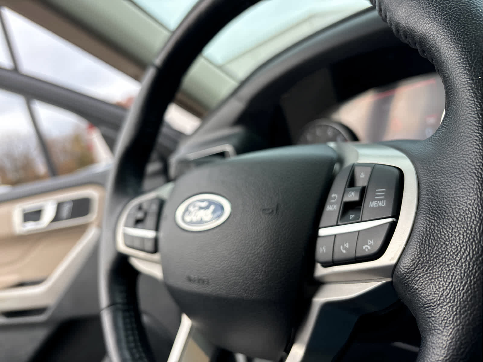 Certified 2022 Ford Explorer XLT w/ Equipment Group 202A image 18