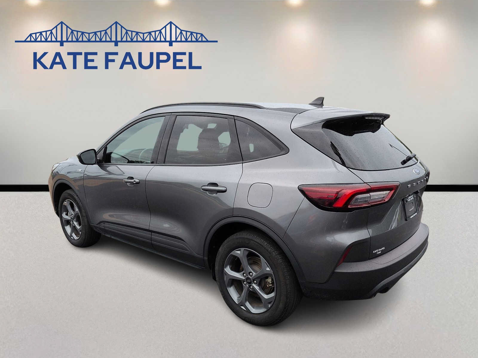 Certified 2025 Ford Escape ST-Line Select AWD/4WD image 5