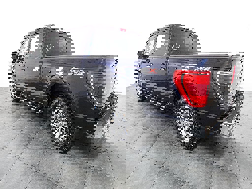 Certified 2022 Ford F150 XLT w/ Equipment Group 302A High image 3