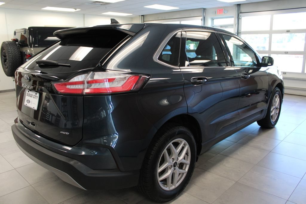 Certified 2023 Ford Edge SEL w/ Convenience Package AWD/4WD image 6