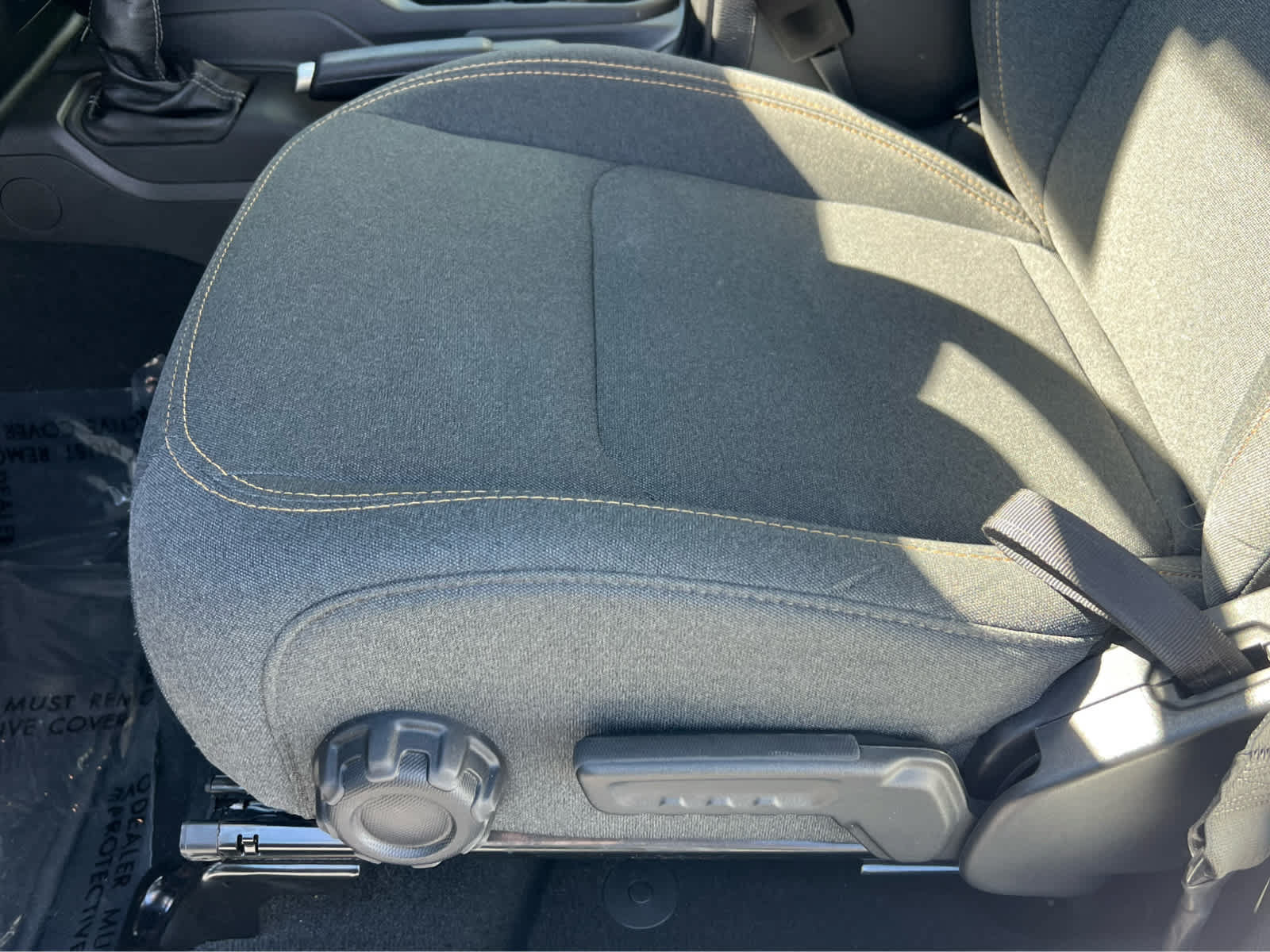 Used 2024 Jeep Gladiator Sport AWD/4WD image 29