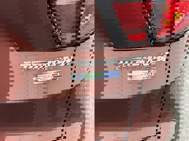 Certified 2018 Ford Escape Titanium w/ Ford Safe & Smart Package image 39