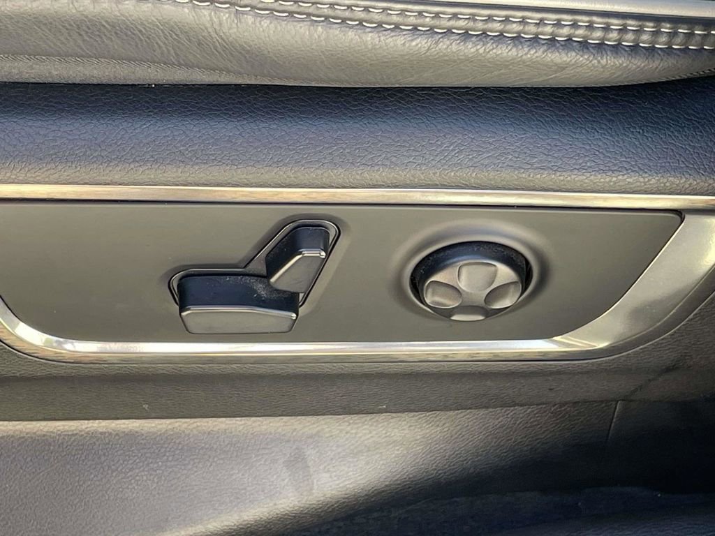 Used 2021 RAM 1500 Limited w/ Night Edition image 14