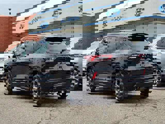 Certified 2024 Ford Escape ST-Line w/ Tech Pack #1 image 2