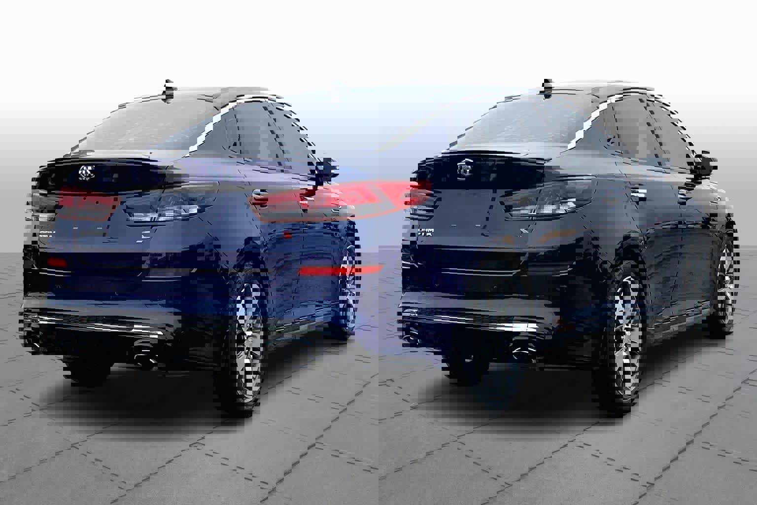 Used 2019 Kia Optima S w/ S Panoramic Sunroof Package image 13