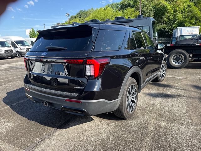 Certified 2025 Ford Explorer ST-Line AWD/4WD image 6