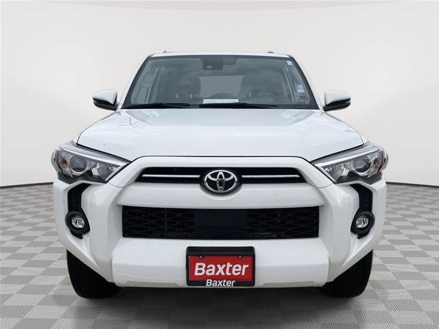 Used 2021 Toyota 4Runner SR5 Premium w/ Moonroof Package AWD/4WD image 2