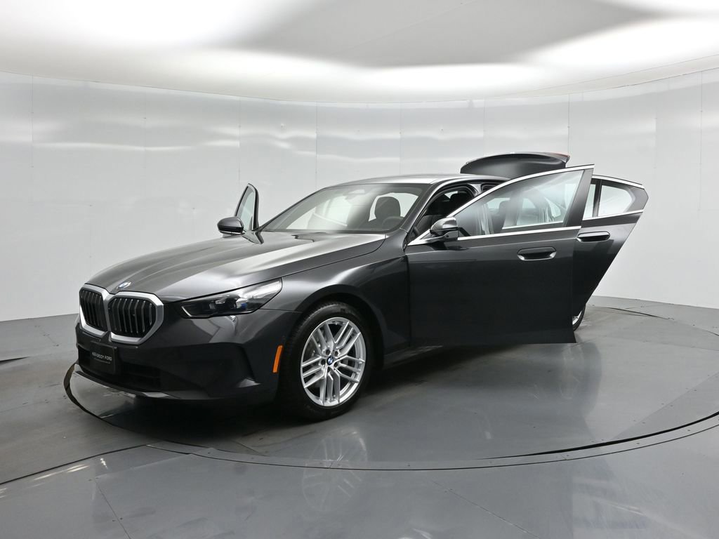 Used 2025 BMW 530i image 49