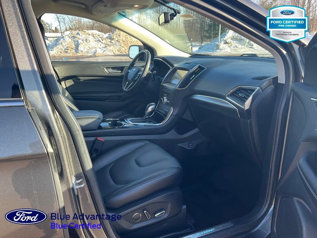 Certified 2017 Ford Edge Titanium w/ Technology Package image 25