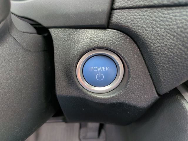 Used 2022 Toyota RAV4 SE w/ Weather & Moonroof Package AWD/4WD image 23