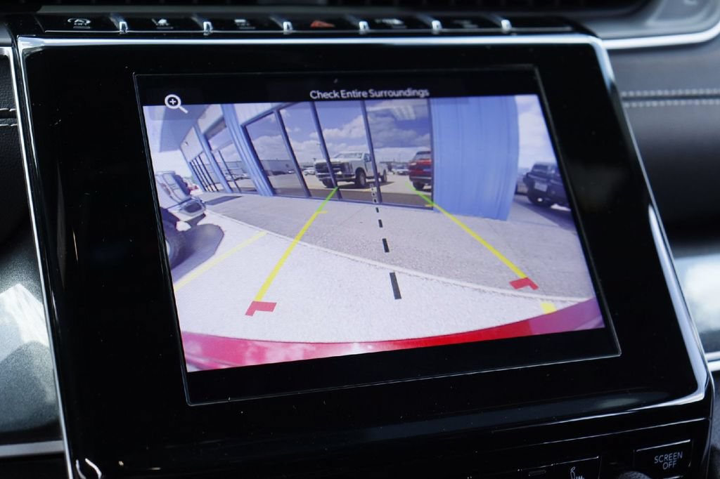 Used 2023 Jeep Grand Cherokee Laredo RWD image 11
