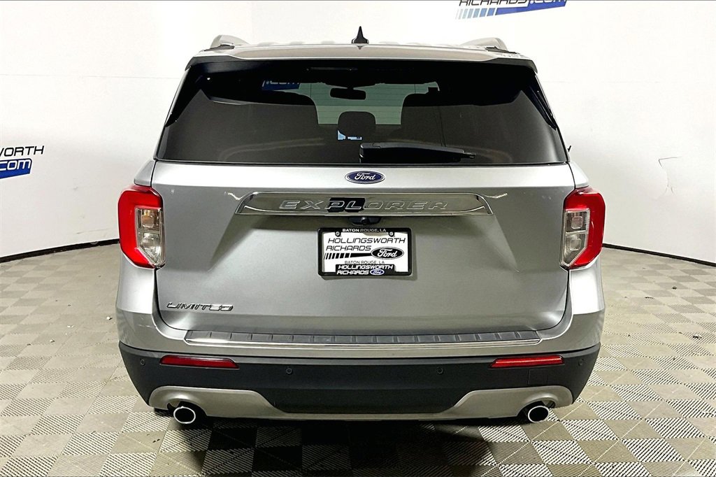 Certified 2024 Ford Explorer Limited image 4