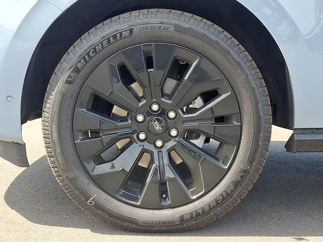 Certified 2025 Ford Expedition Platinum w/ Stealth Appearance Package AWD/4WD image 8