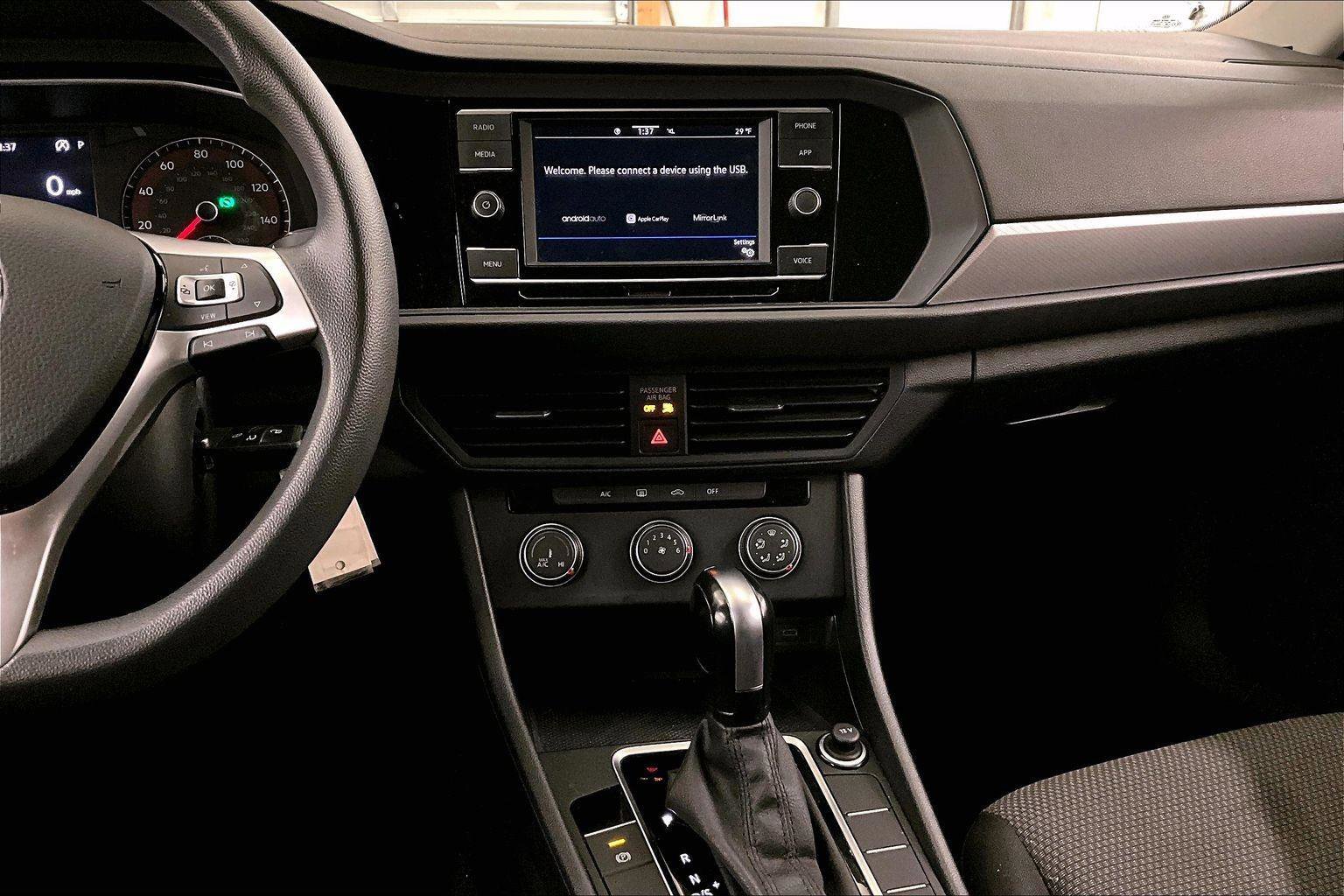 Used 2021 Volkswagen Jetta S image 6