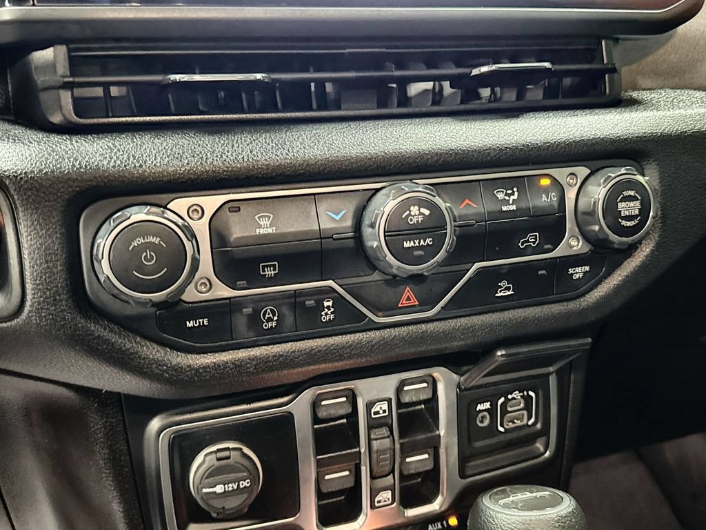 Used 2025 Jeep Gladiator Sport AWD/4WD image 21