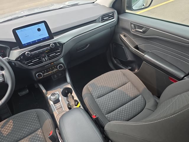 Certified 2024 Ford Escape Active AWD/4WD image 31