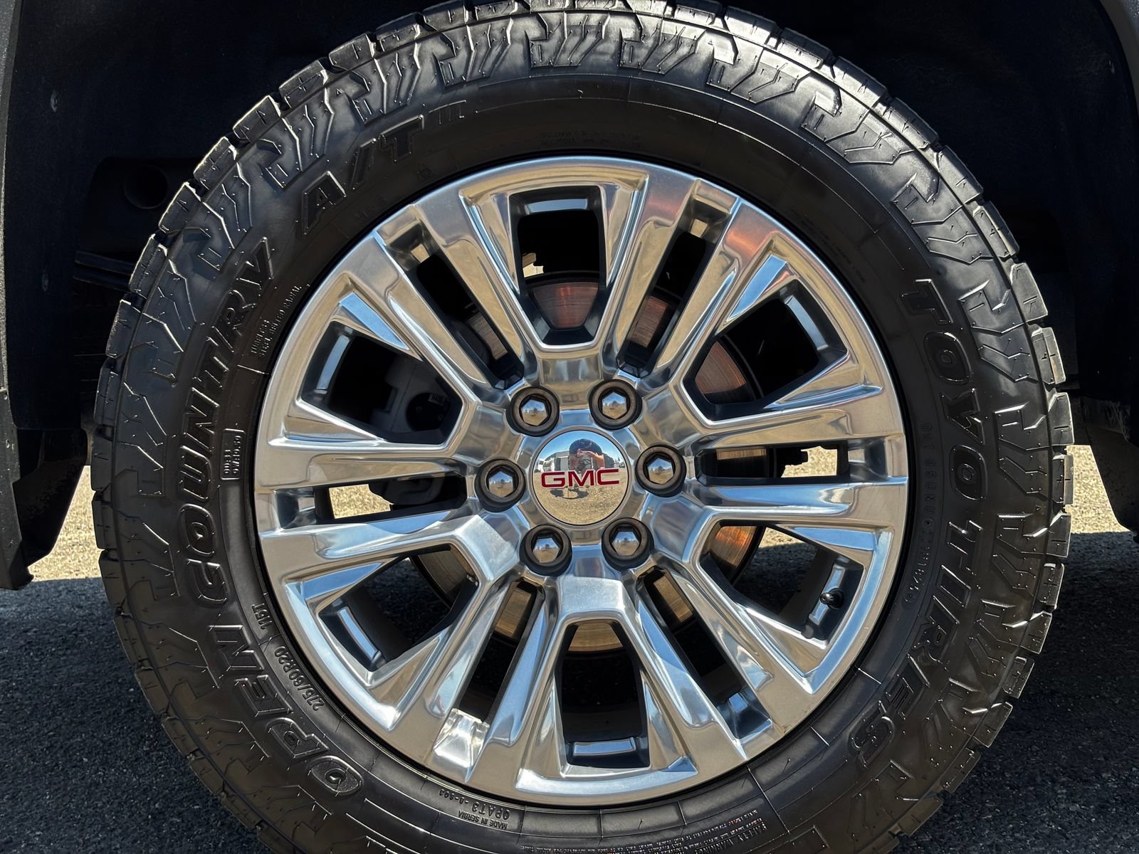 Used 2021 GMC Sierra 1500 Denali w/ Driver Alert Package II AWD/4WD image 10