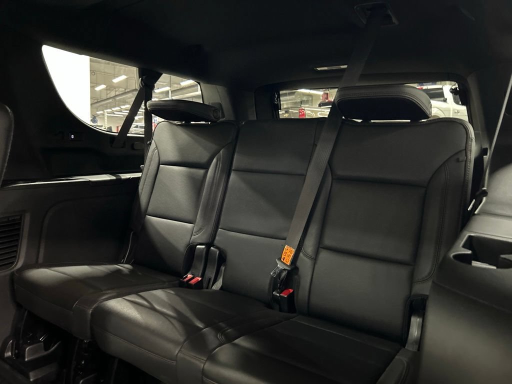 Used 2023 Chevrolet Suburban High Country AWD/4WD image 32