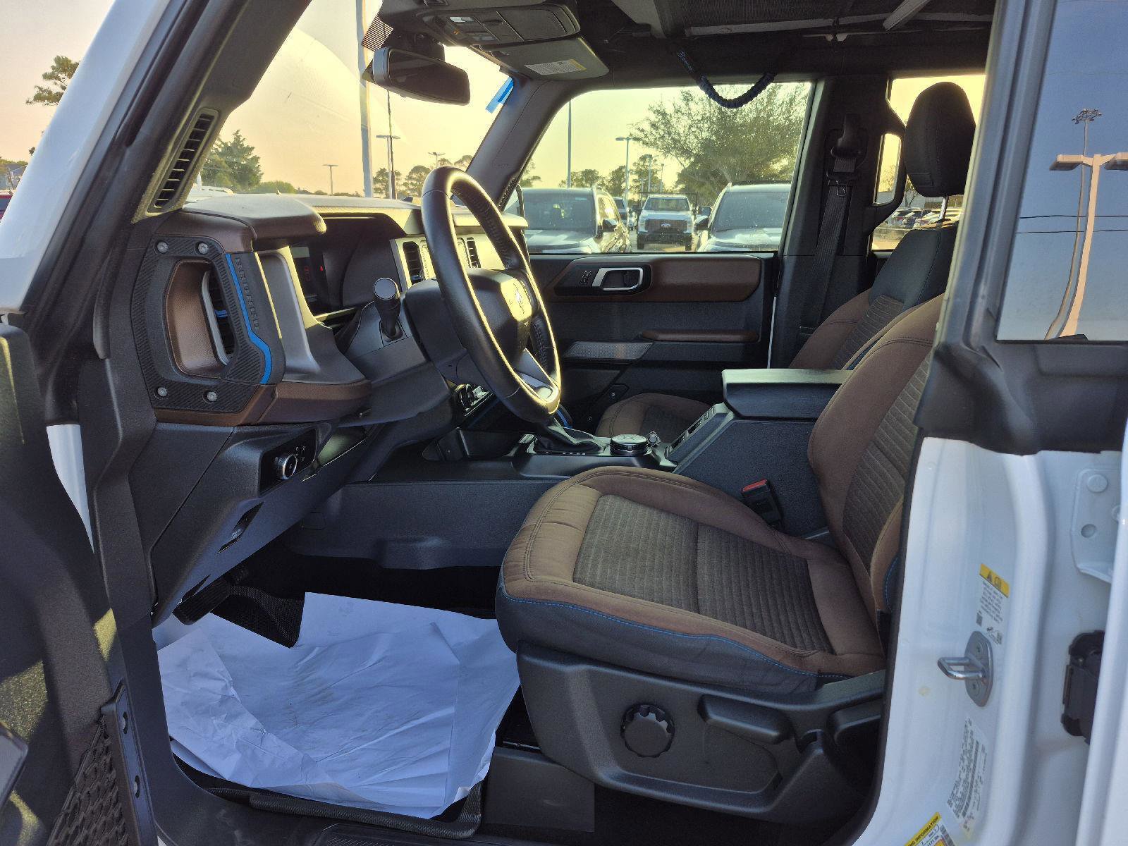 Certified 2023 Ford Bronco Outer Banks w/ Sasquatch Package image 11