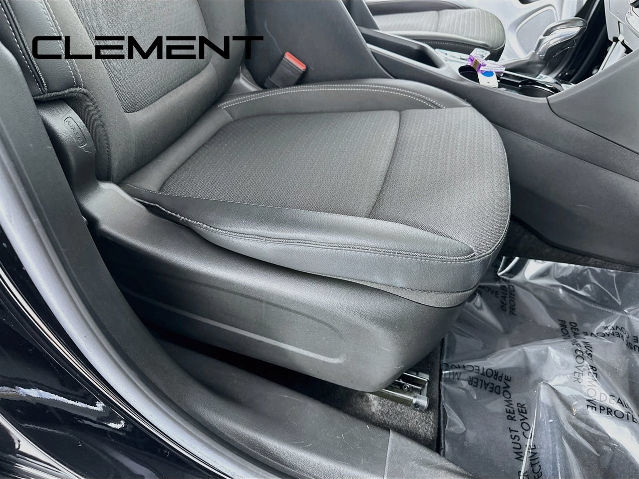Used 2023 Buick Encore GX Select w/ Sport Touring Package FWD image 32