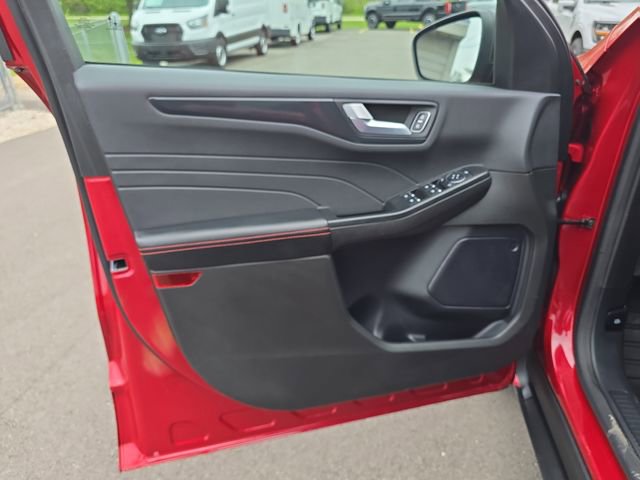 Certified 2024 Ford Escape ST-Line w/ Tech Pack #1 AWD/4WD image 11