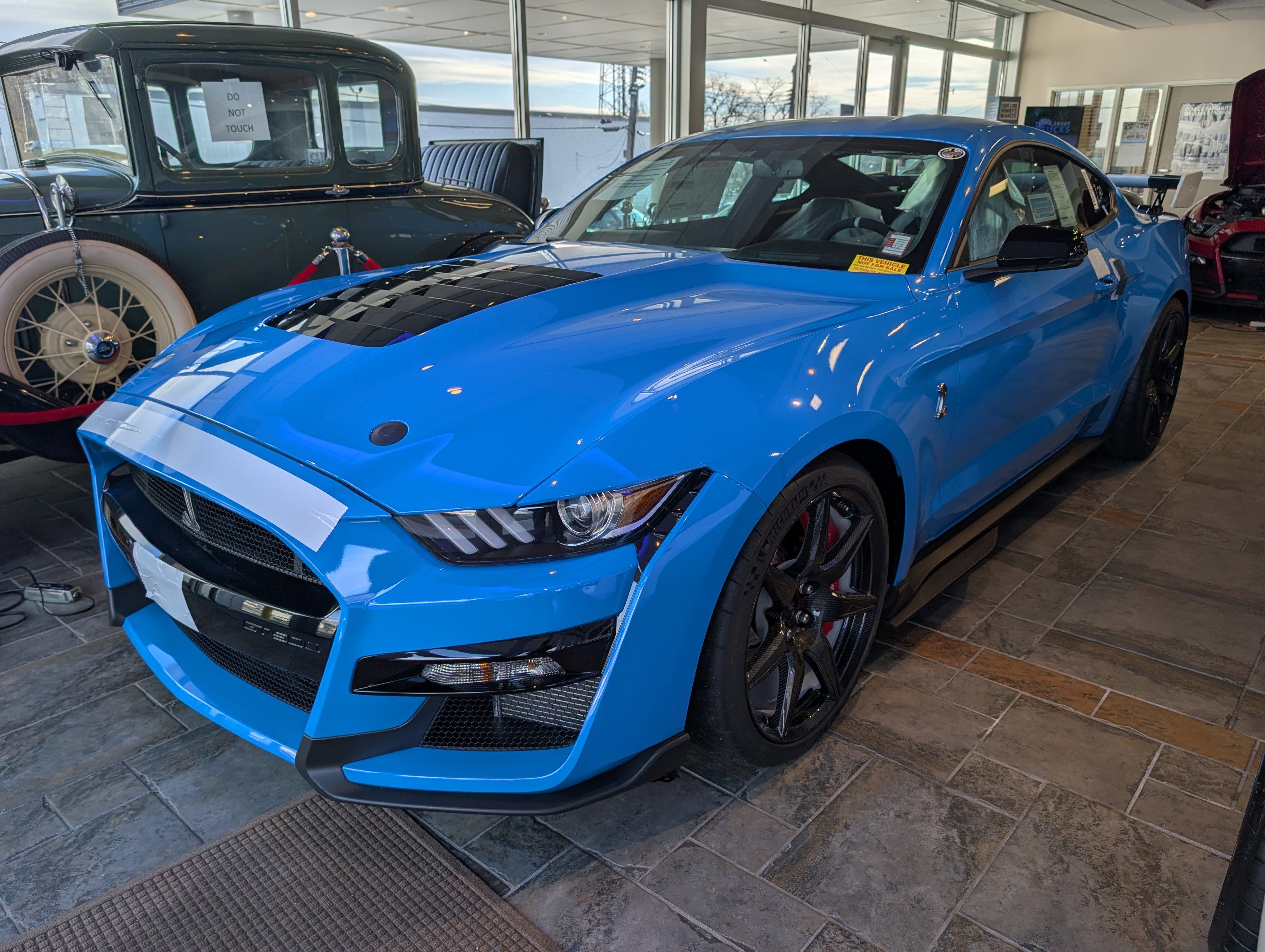 Certified 2022 Ford Mustang Shelby GT500 w/ Carbon Fiber Track Pack image 2