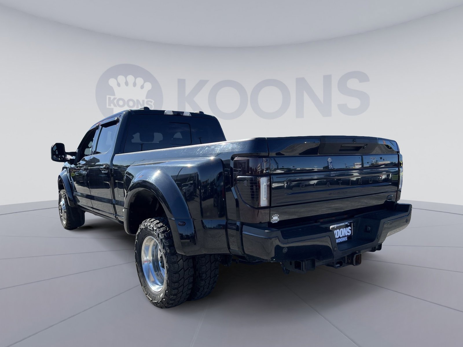 Certified 2020 Ford F450 Platinum w/ FX4 Off-Road Package AWD/4WD image 14