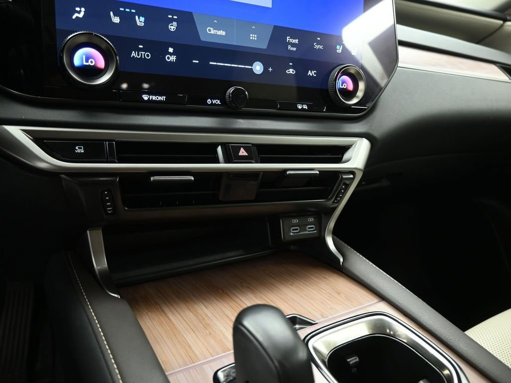 Used 2024 Lexus RX 350h w/ Convenience Package image 42