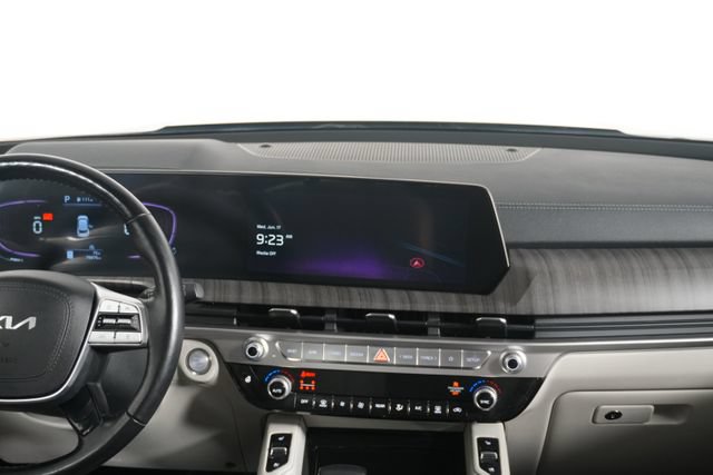 Used 2023 Kia Telluride EX w/ EX Captain's Chair Package AWD/4WD image 23
