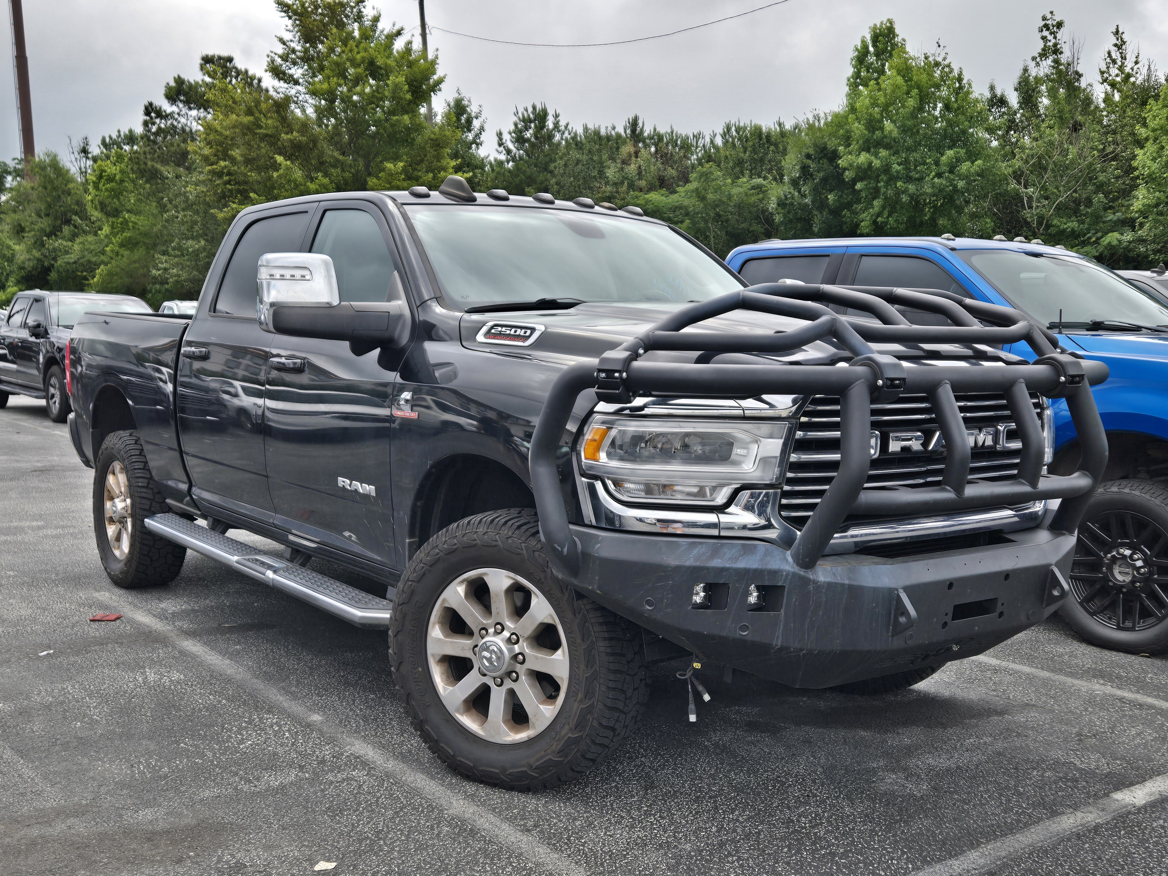 Used 2023 RAM 2500 Laramie AWD/4WD image 3