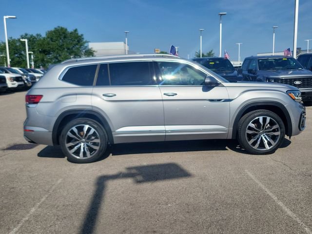 Used 2023 Volkswagen Atlas SEL Premium AWD/4WD image 6