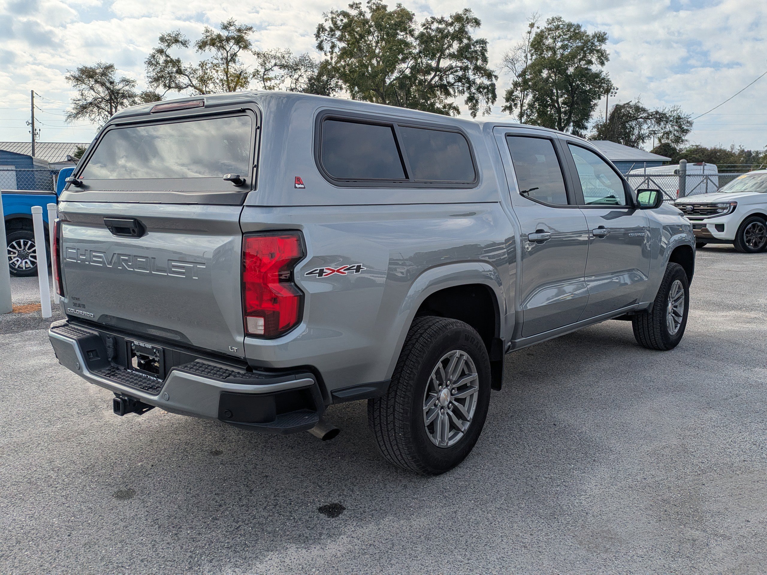 Used 2024 Chevrolet Colorado LT w/ LT Convenience Package II image 5